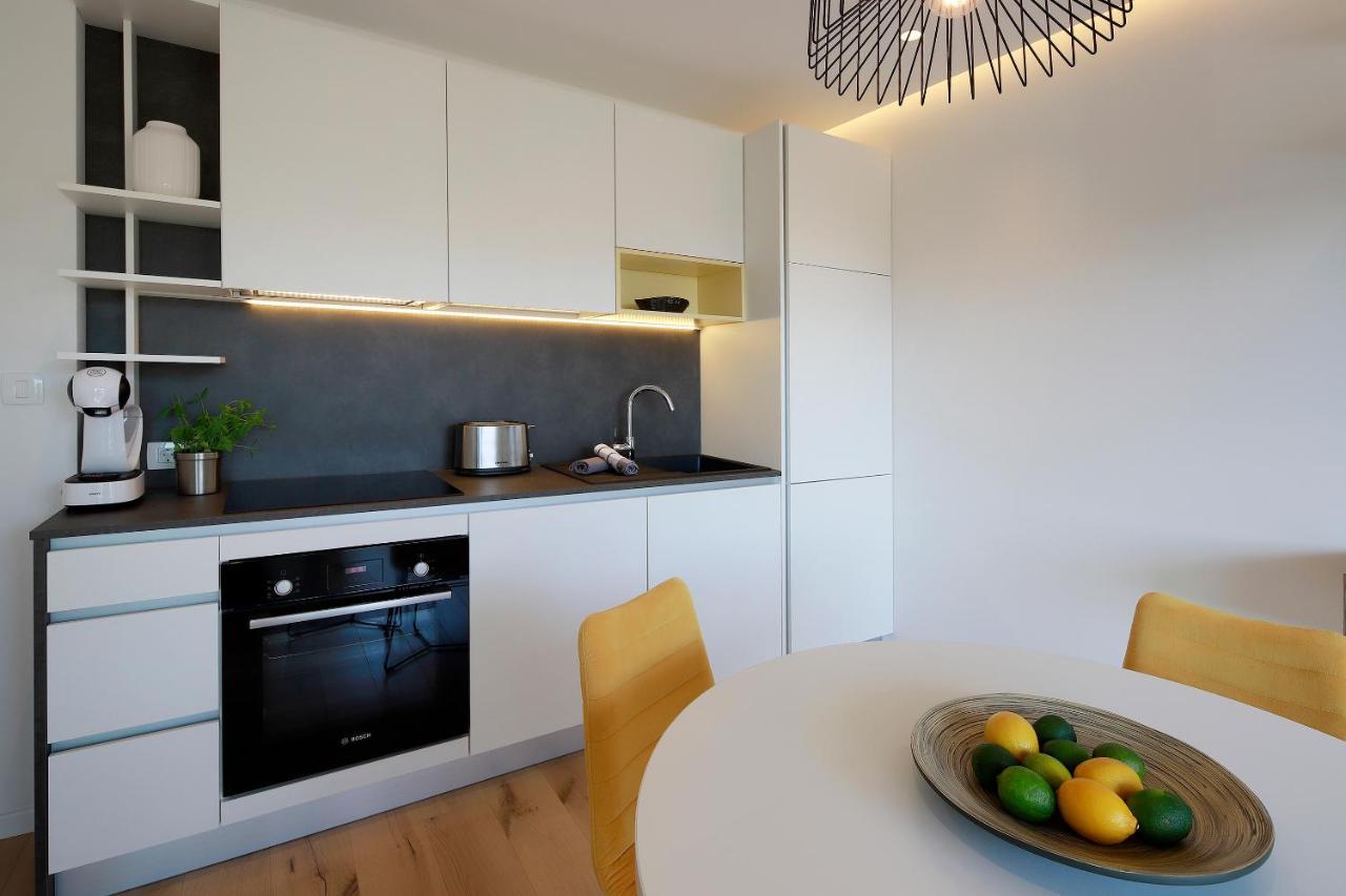 Modena Maris-Heated Pool-Grill-Relax-Jacuzzi Apartments Icici Exterior photo